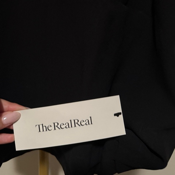 NWOT A.L.C. Sleeveless V-Neck Women's Top with Metal front detailing (size 6) - Picture 4 of 4